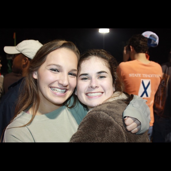 Meet your Posher, Elizabeth - Picture 1 of 1